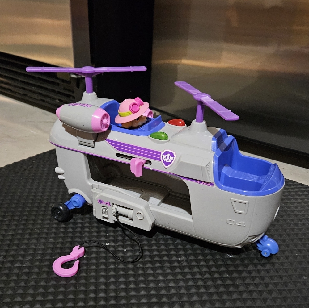 Paw Patrol Skye Ultimate Rescue Sky Helicopter
